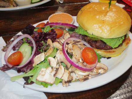Burger & Salad